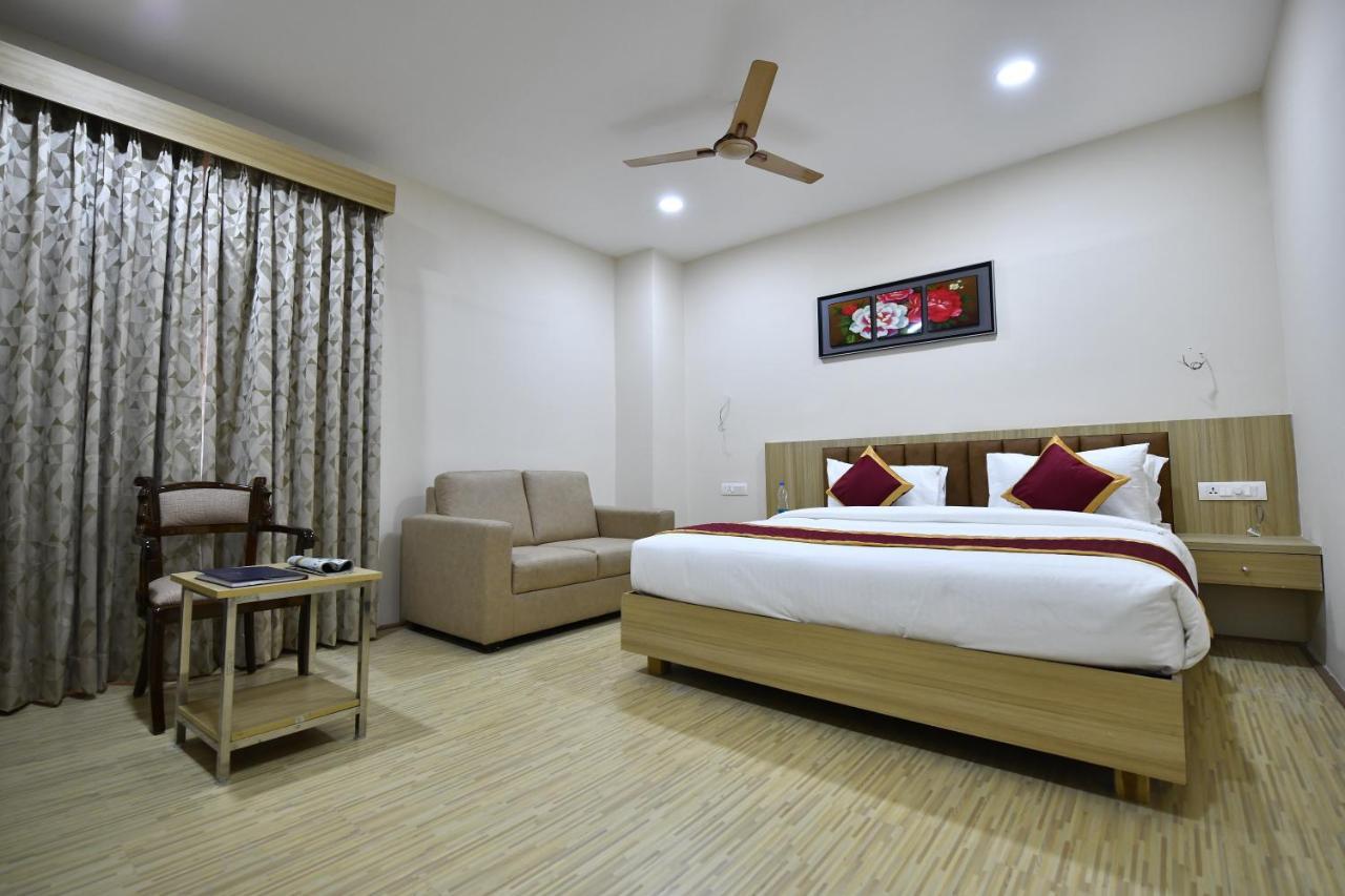 Hotel Urban Delight Managed By Cannychoice Vijayawāda Extérieur photo