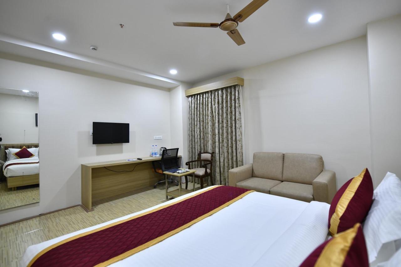Hotel Urban Delight Managed By Cannychoice Vijayawāda Extérieur photo
