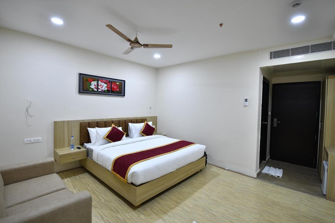 Hotel Urban Delight Managed By Cannychoice Vijayawāda Extérieur photo