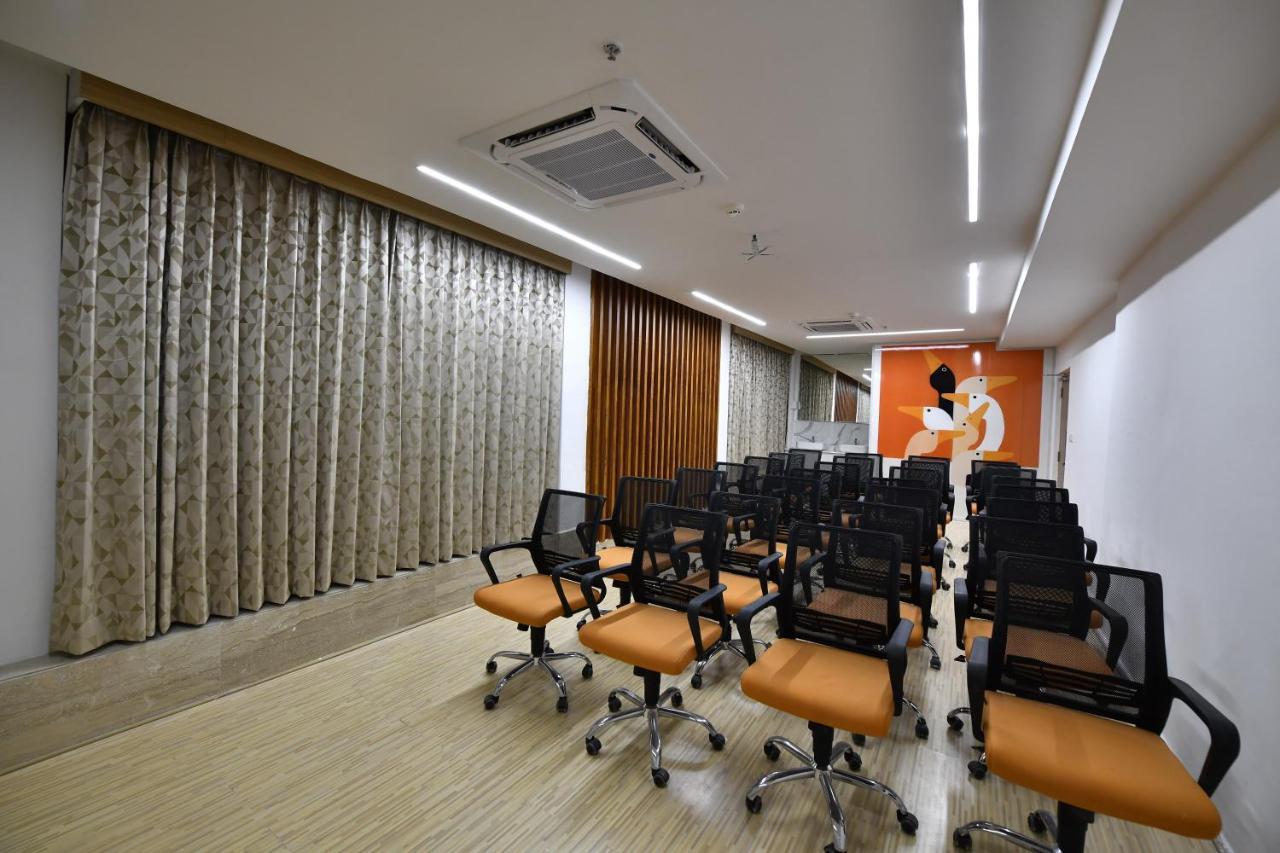 Hotel Urban Delight Managed By Cannychoice Vijayawāda Extérieur photo
